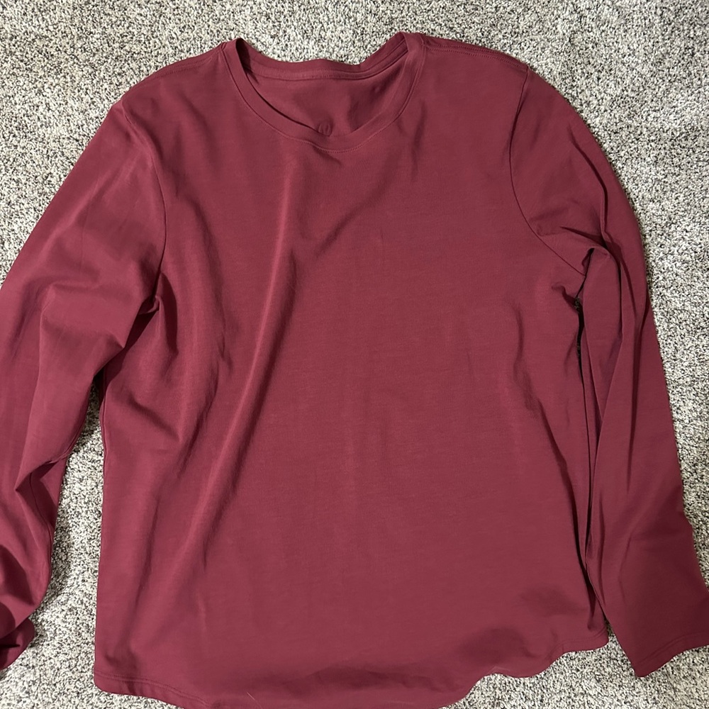 New no tags lululemon shirt